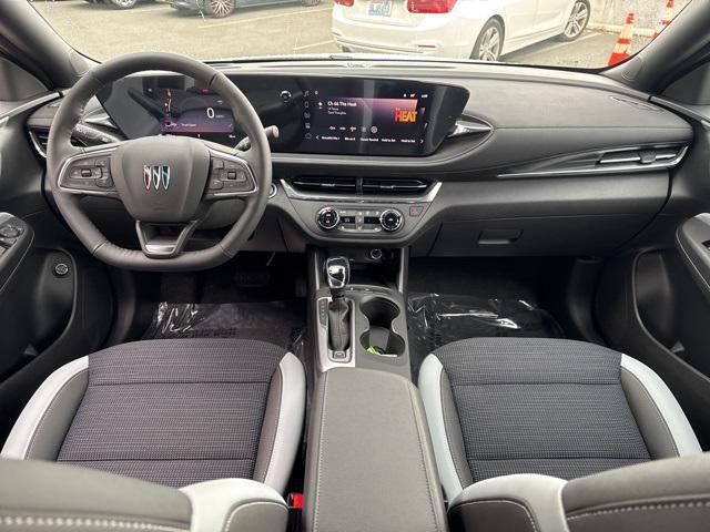 new 2025 Buick Envista car, priced at $27,380