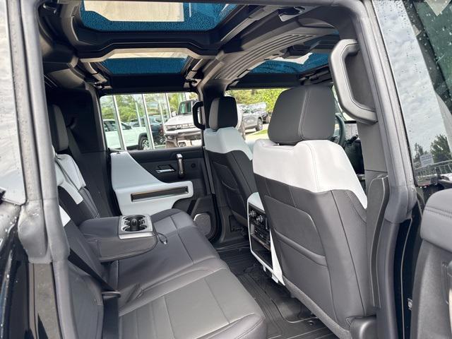 new 2025 GMC HUMMER EV Pickup car, priced at $106,180