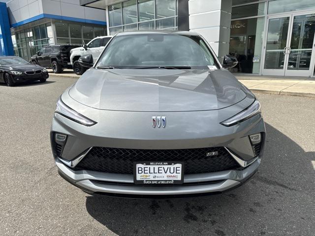 new 2025 Buick Envista car, priced at $29,075