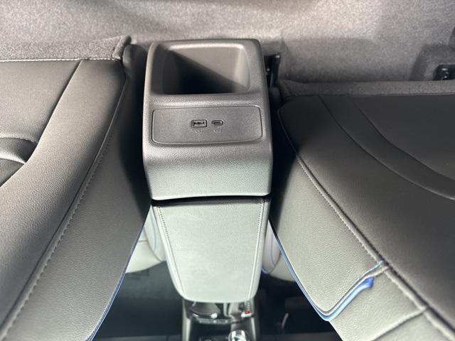 new 2025 Buick Envista car, priced at $29,075