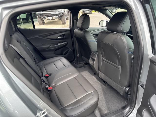 new 2025 Buick Envista car, priced at $29,075
