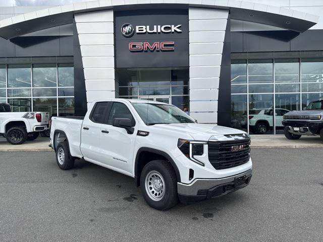 new 2025 GMC Sierra 1500 car, priced at $43,070
