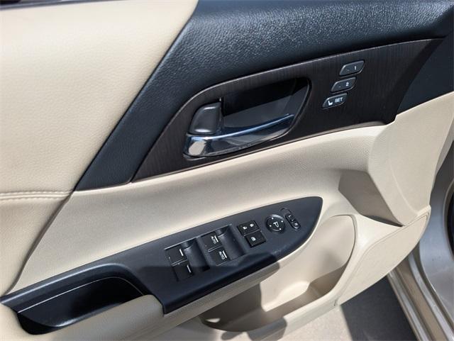 used 2014 Honda Accord Hybrid car, priced at $12,880