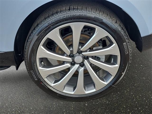 new 2025 Land Rover Range Rover car, priced at $156,115