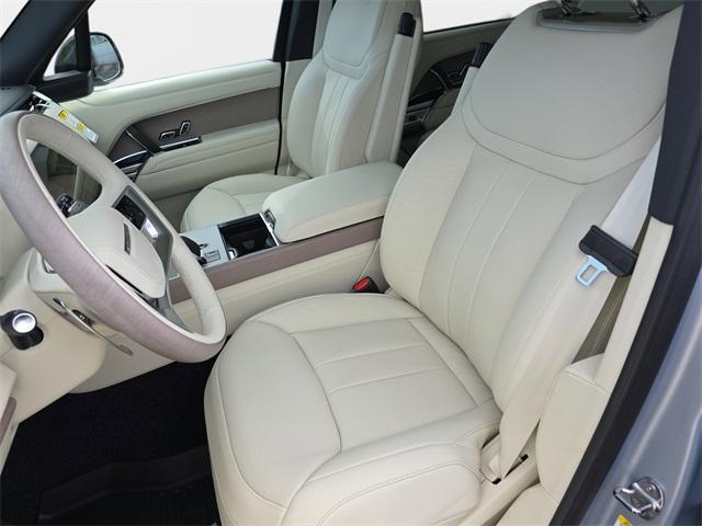 new 2025 Land Rover Range Rover car, priced at $156,115