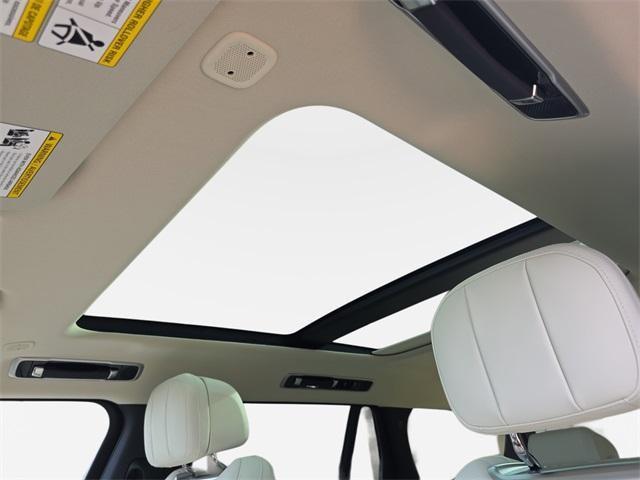 new 2025 Land Rover Range Rover car, priced at $156,115