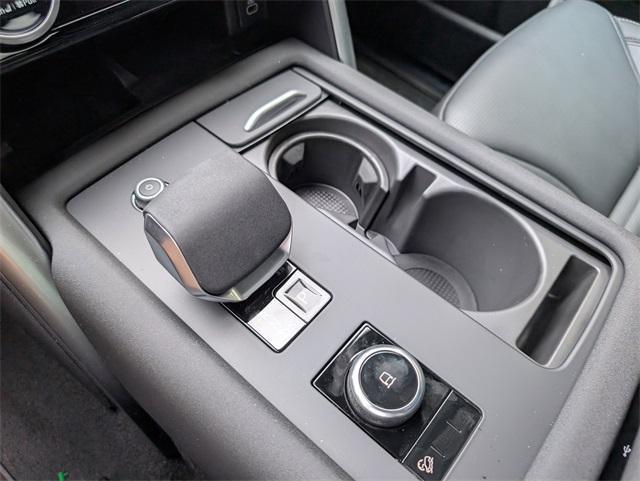 new 2025 Land Rover Discovery car, priced at $68,713