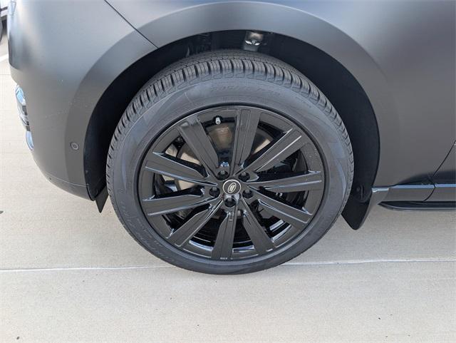 new 2025 Land Rover Range Rover car