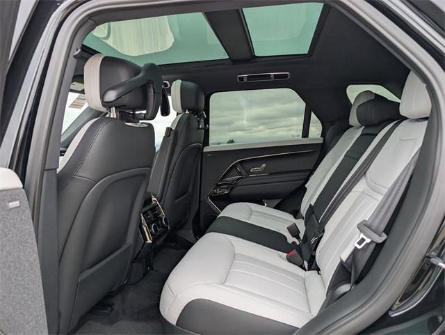 new 2025 Land Rover Range Rover Sport car, priced at $102,795