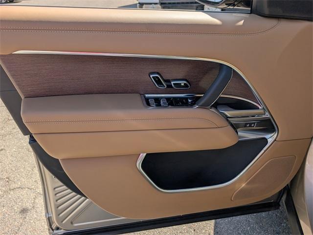 new 2025 Land Rover Range Rover car, priced at $129,735