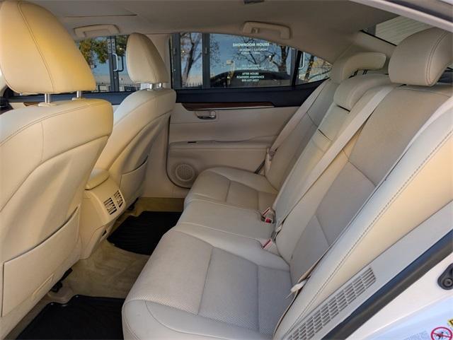 used 2014 Lexus ES 300h car, priced at $16,220