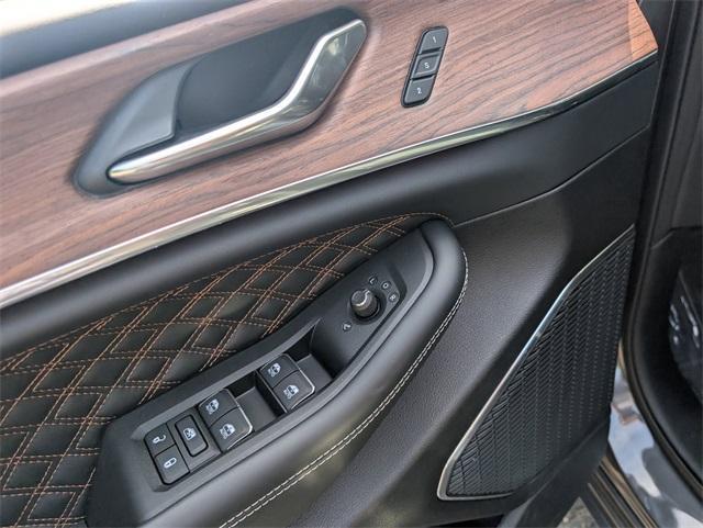 used 2025 Jeep Grand Cherokee car, priced at $54,440