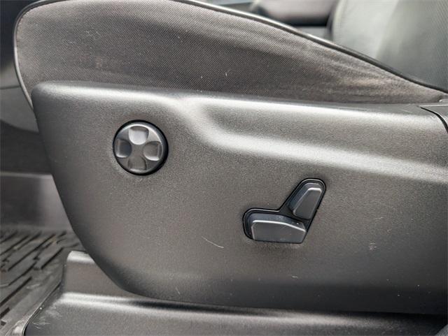 used 2020 Jeep Grand Cherokee car, priced at $29,490
