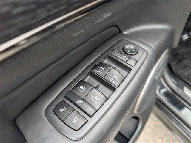 used 2020 Jeep Grand Cherokee car, priced at $29,490
