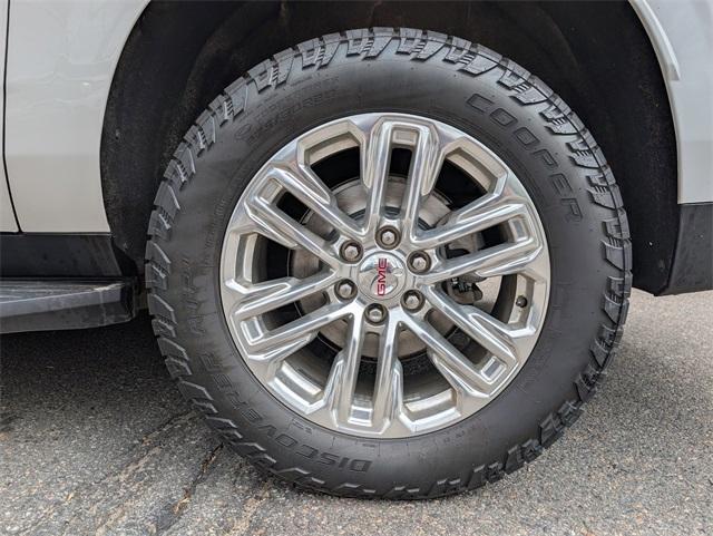 used 2021 GMC Yukon XL car, priced at $37,490