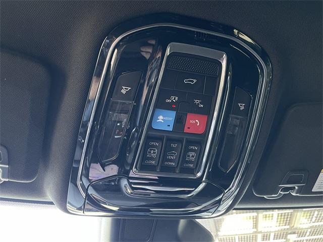 used 2023 Jeep Grand Cherokee car, priced at $37,770