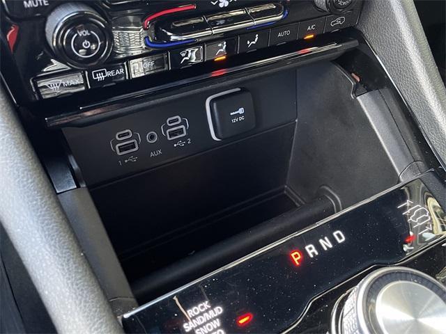 used 2023 Jeep Grand Cherokee car, priced at $37,770
