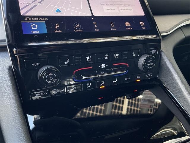 used 2023 Jeep Grand Cherokee car, priced at $37,770