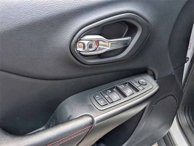 used 2020 Jeep Cherokee car, priced at $17,460