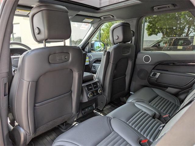 new 2025 Land Rover Discovery car, priced at $66,748