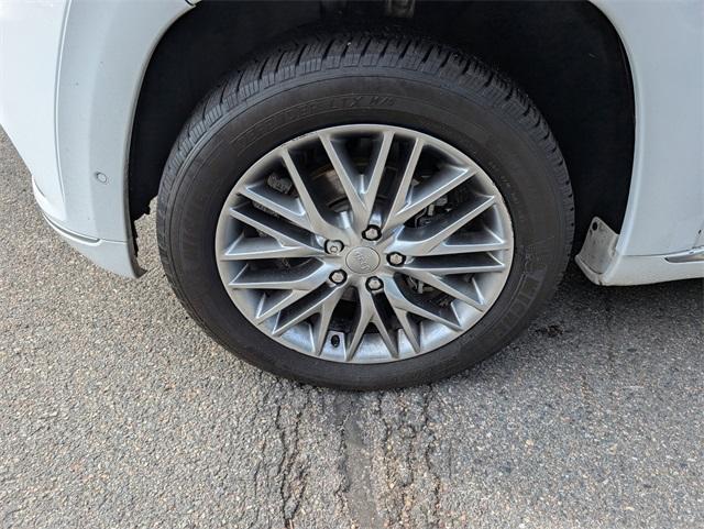 used 2017 Jeep Grand Cherokee car, priced at $21,595