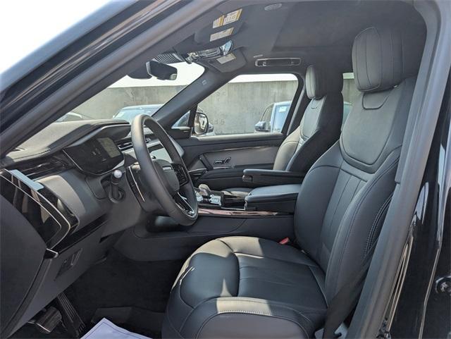 new 2025 Land Rover Range Rover Sport car