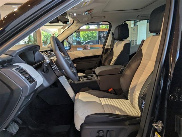 new 2025 Land Rover Discovery car, priced at $68,138