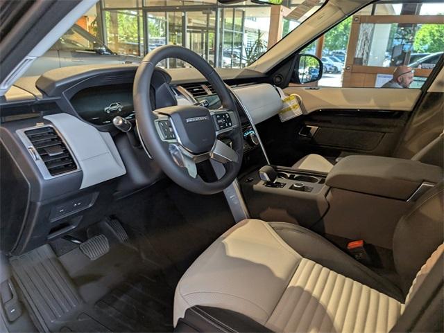 new 2025 Land Rover Discovery car, priced at $68,138