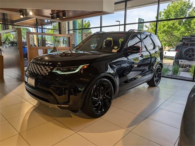 new 2025 Land Rover Discovery car, priced at $68,138