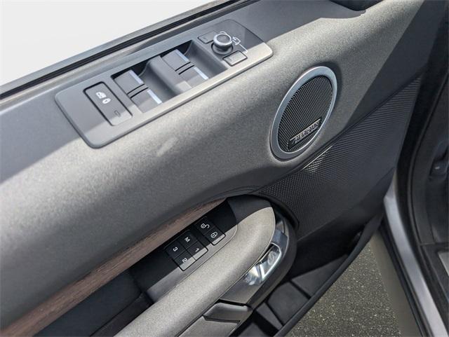 used 2018 Land Rover Discovery car, priced at $17,330