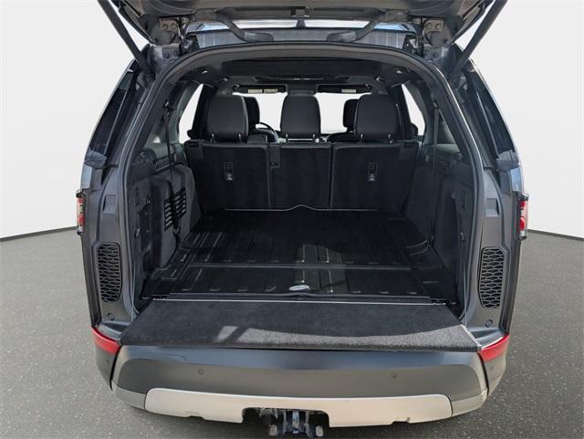 used 2018 Land Rover Discovery car, priced at $17,330