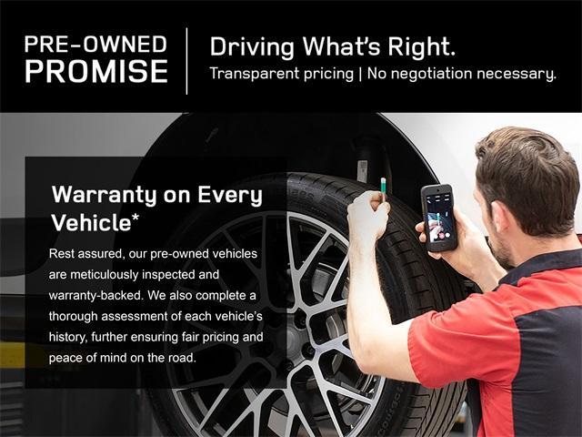 used 2018 Land Rover Discovery car, priced at $17,330