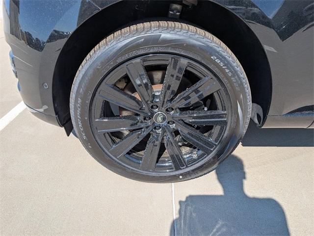 new 2025 Land Rover Range Rover car, priced at $129,300
