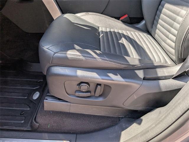 used 2024 Land Rover Discovery car, priced at $54,866
