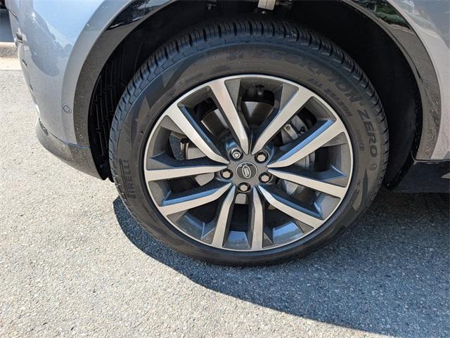 used 2024 Land Rover Discovery car, priced at $54,866