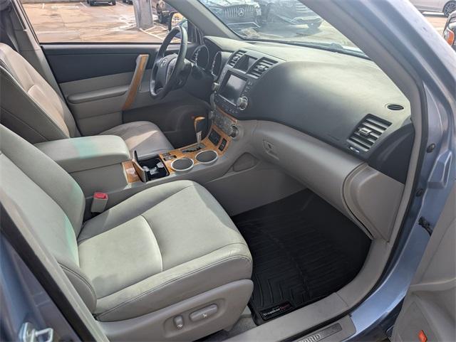used 2009 Toyota Highlander Hybrid car, priced at $11,120