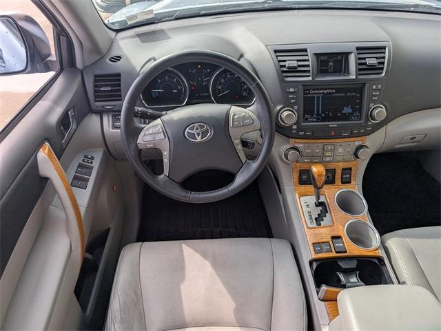 used 2009 Toyota Highlander Hybrid car, priced at $11,120