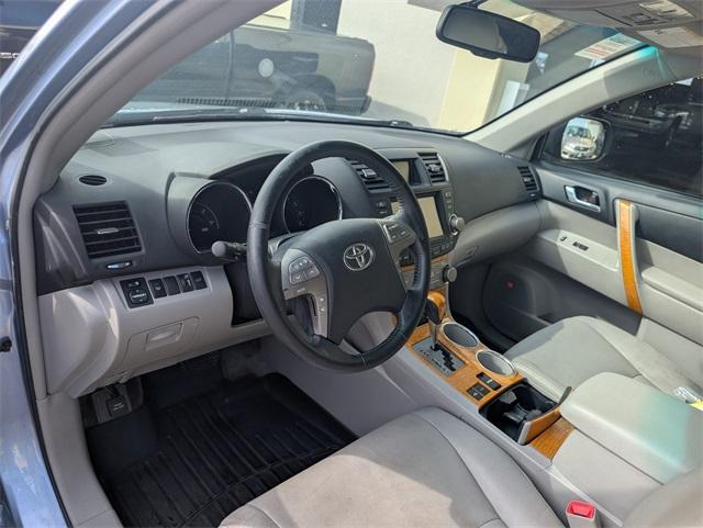 used 2009 Toyota Highlander Hybrid car, priced at $11,120