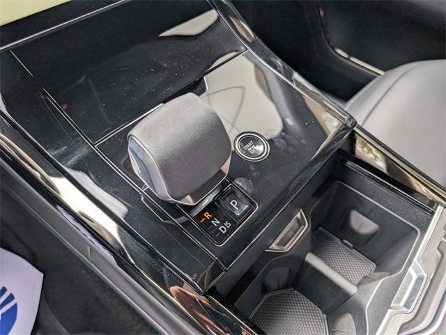 new 2025 Land Rover Range Rover Sport car, priced at $105,225