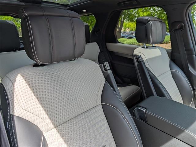 used 2024 Land Rover Discovery car, priced at $57,990