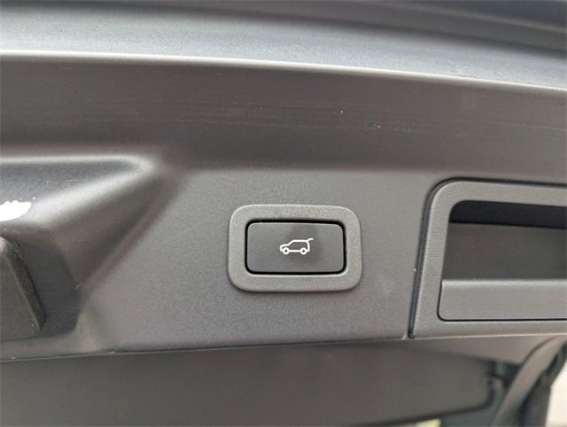 used 2018 Land Rover Range Rover Velar car, priced at $23,906