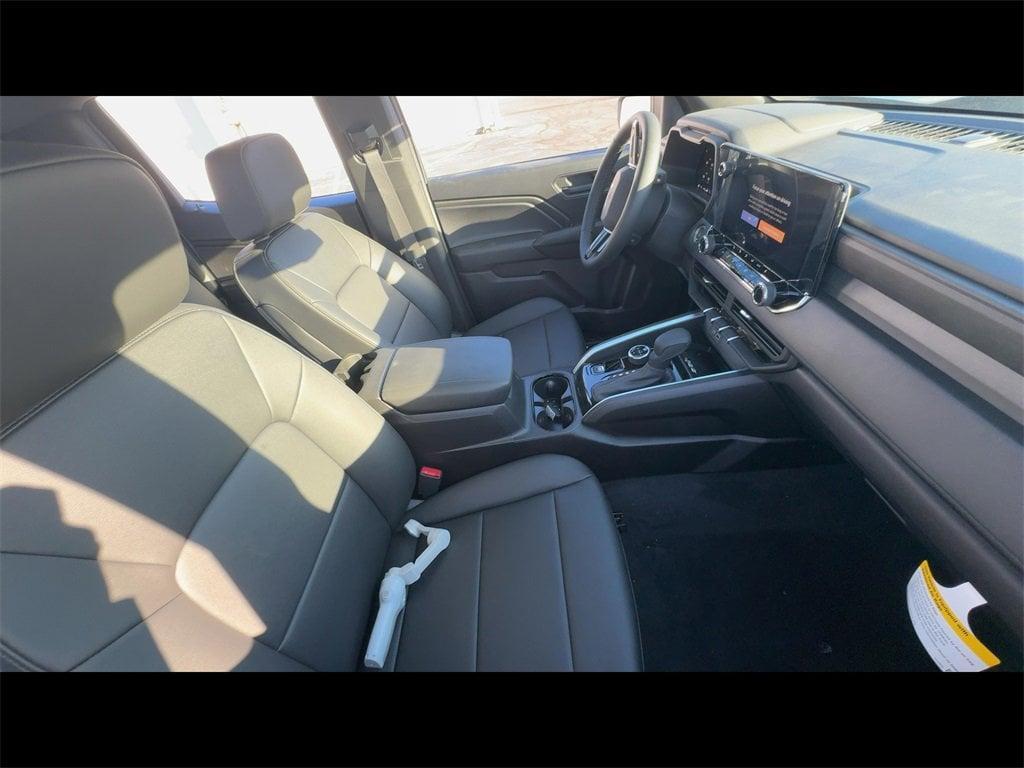 new 2025 Chevrolet Colorado car, priced at $44,653