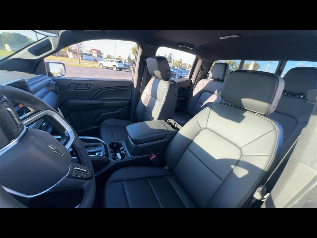 new 2025 Chevrolet Colorado car, priced at $44,653