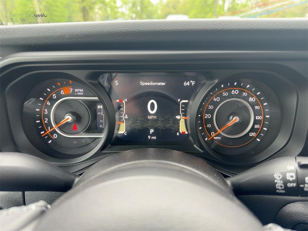 new 2025 Jeep Wrangler car, priced at $47,131