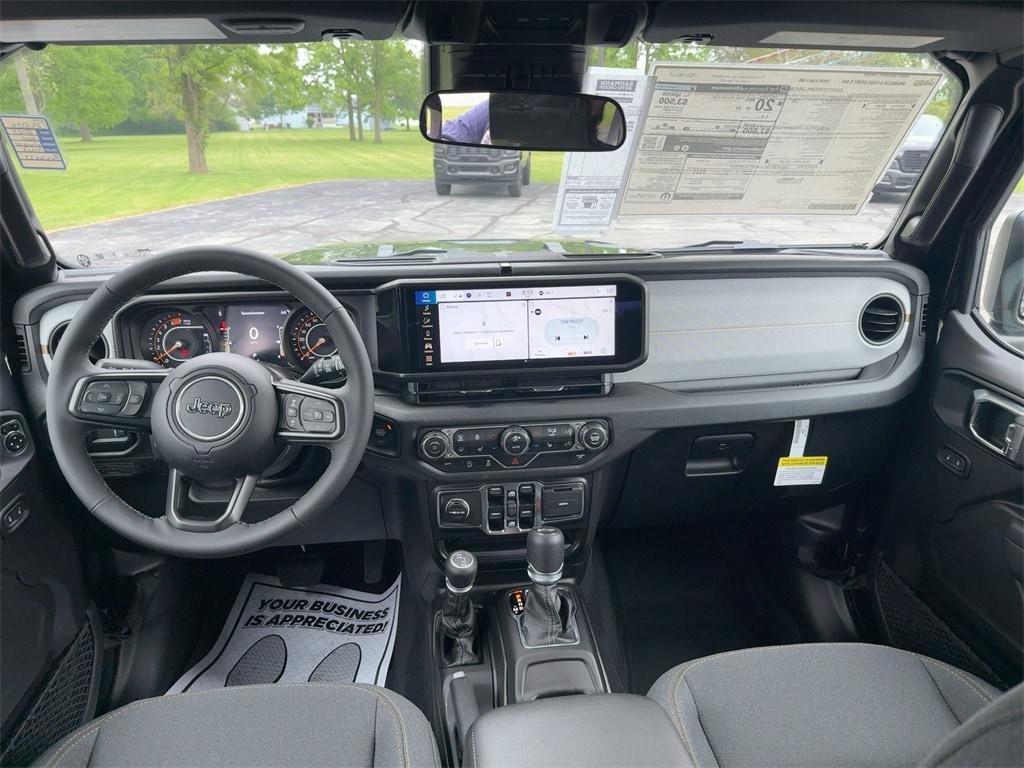 new 2025 Jeep Wrangler car, priced at $47,131