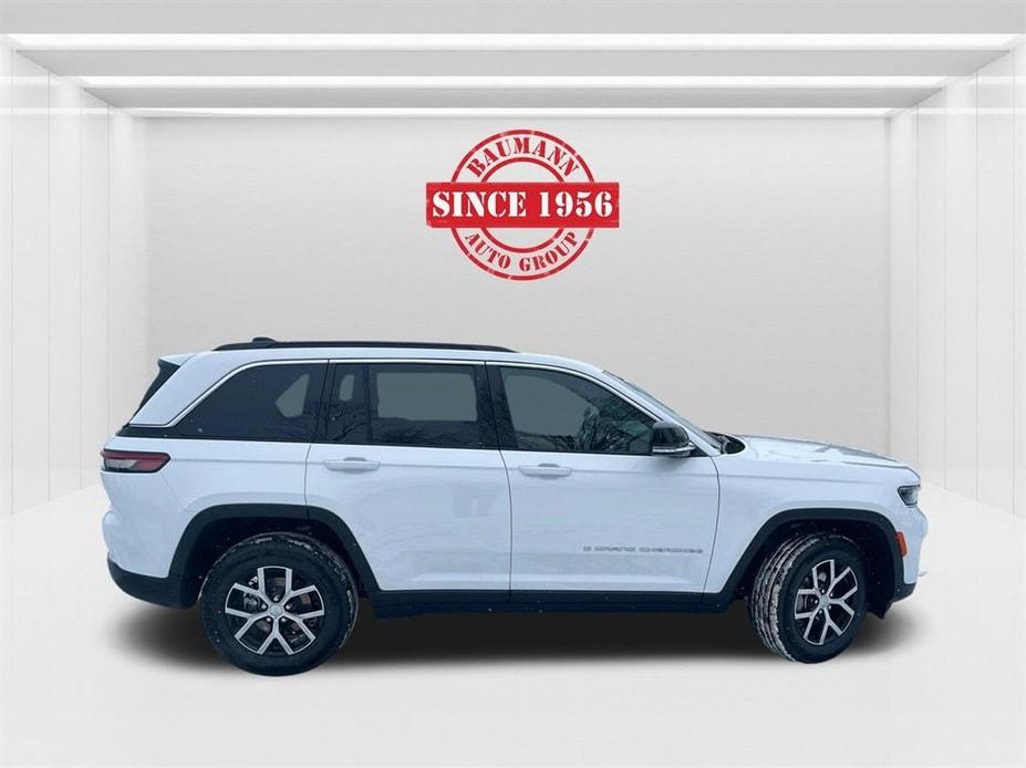 new 2024 Jeep Grand Cherokee car, priced at $42,491