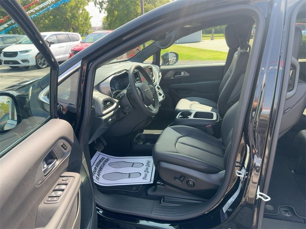 new 2026 Chrysler Pacifica car, priced at $42,210