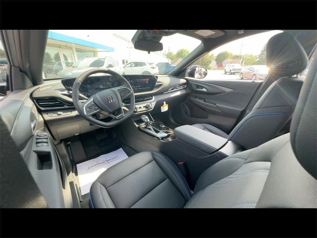 new 2025 Buick Envista car, priced at $29,700