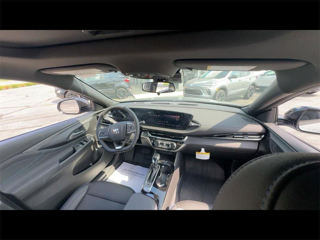 new 2025 Buick Envista car, priced at $29,700
