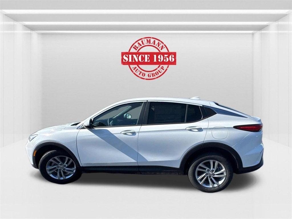 new 2025 Buick Envista car, priced at $26,210